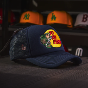 Hat73